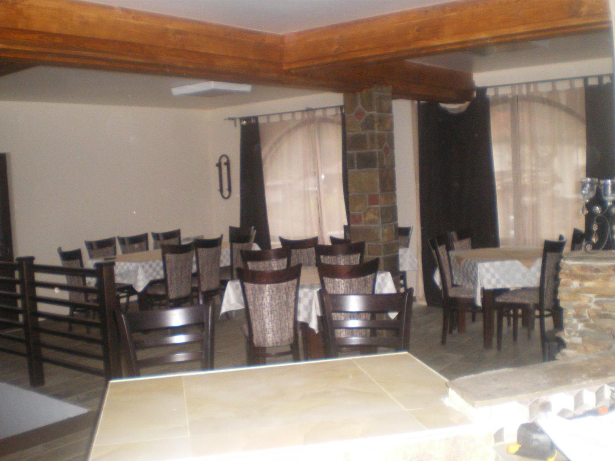 Family Hotel Balkana Apriltsi  Exterior foto